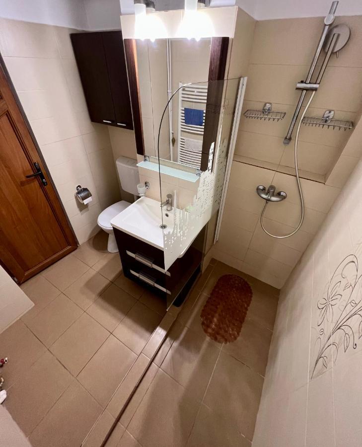 Mnm Lapusneanu Appartement Iasi Buitenkant foto