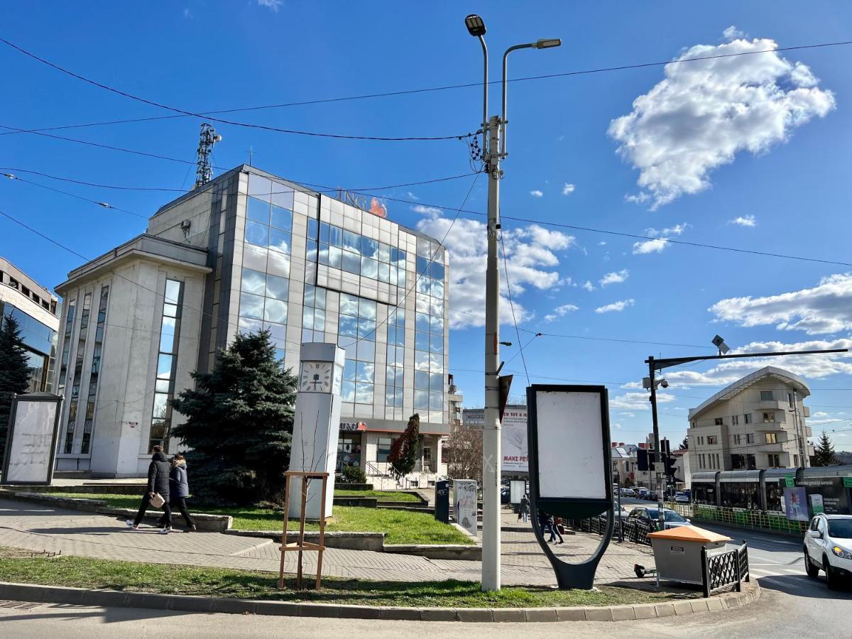 Mnm Lapusneanu Appartement Iasi Buitenkant foto